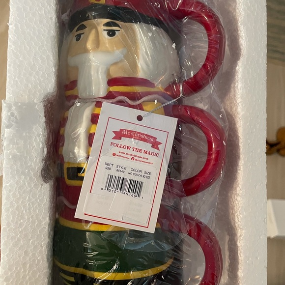 MR christmas Nutcracker stackable mugs  (3) - Picture 2 of 2